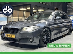 BMW 5-serie Touring - 520d 191pk Luxury Edition PANO I LEER I ORG.NL + NAP + NIEUWSTAAT + 20" LMV
