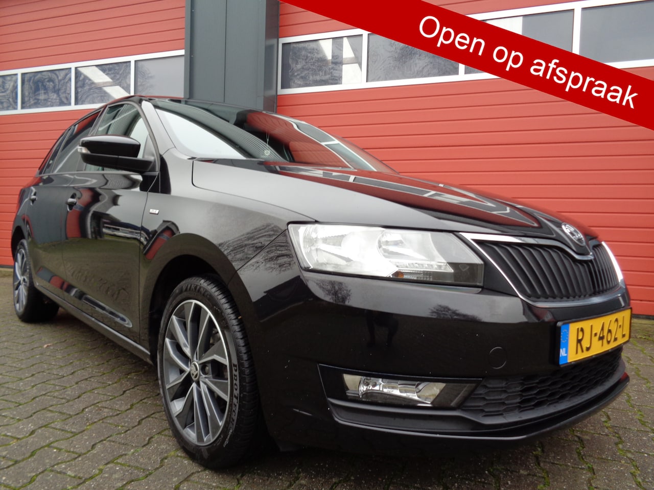 Skoda Rapid Spaceback - 1.0 TSI Greentech Drive 96PK Clima Cruise Navi LMV Trekhaak NL-Auto - AutoWereld.nl