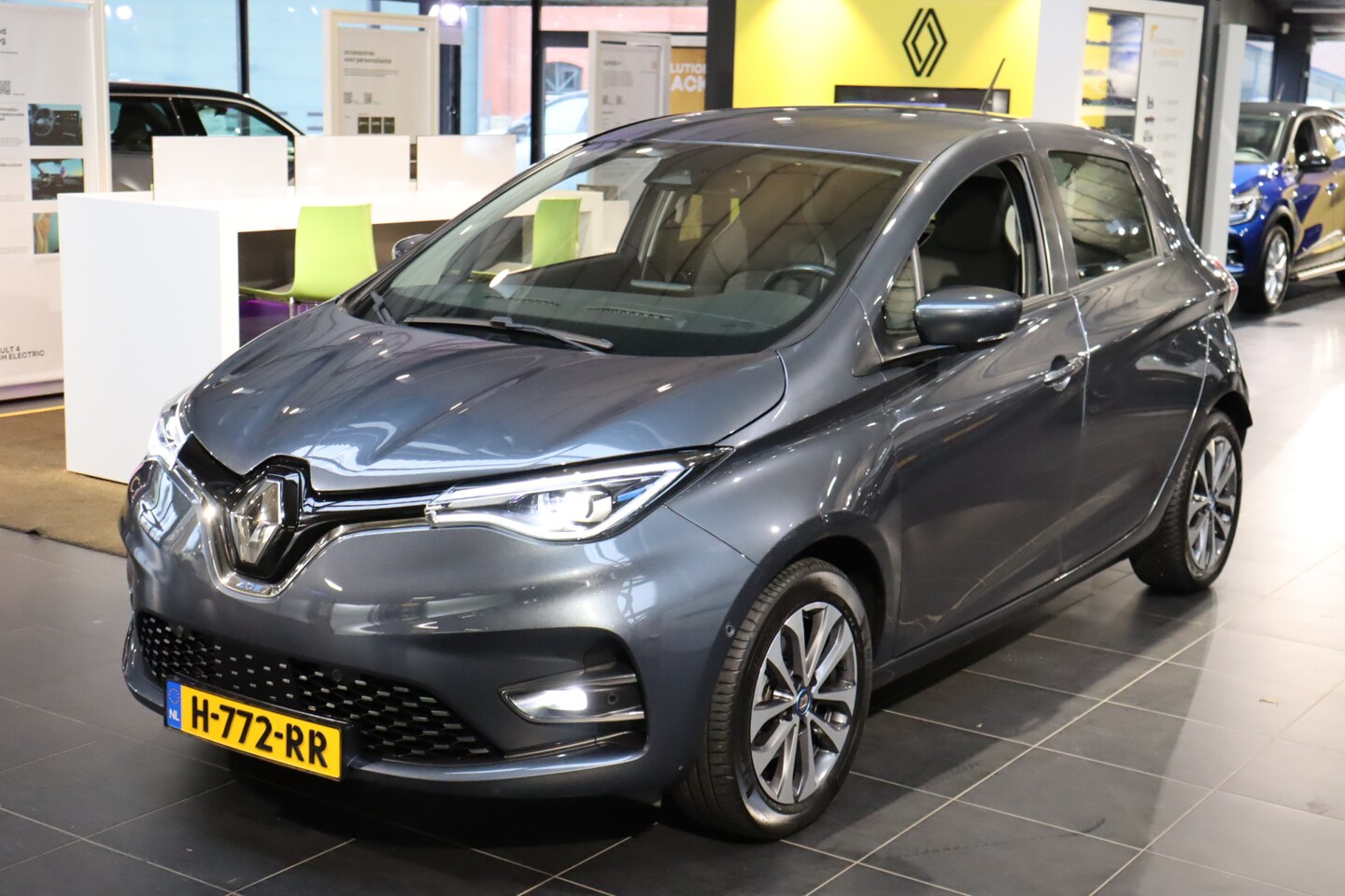Renault Zoe - R135 Intens 52 kWh (Accuhuur) - AutoWereld.nl