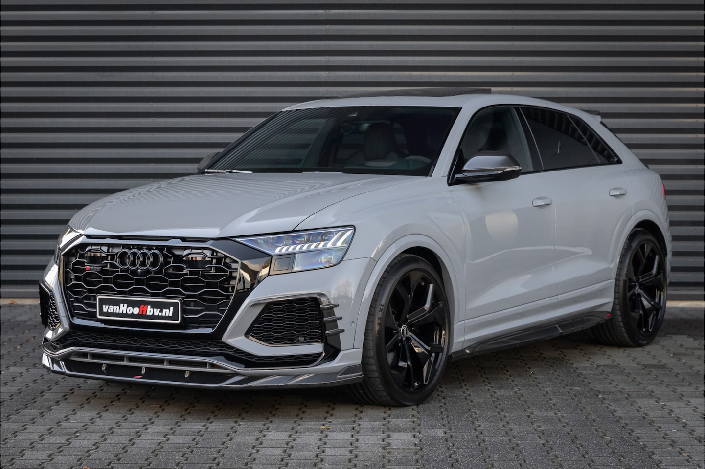 Audi Q8 - 4.0 TFSI RS Q8 quattro -URBAN- Nardo - - AutoWereld.nl