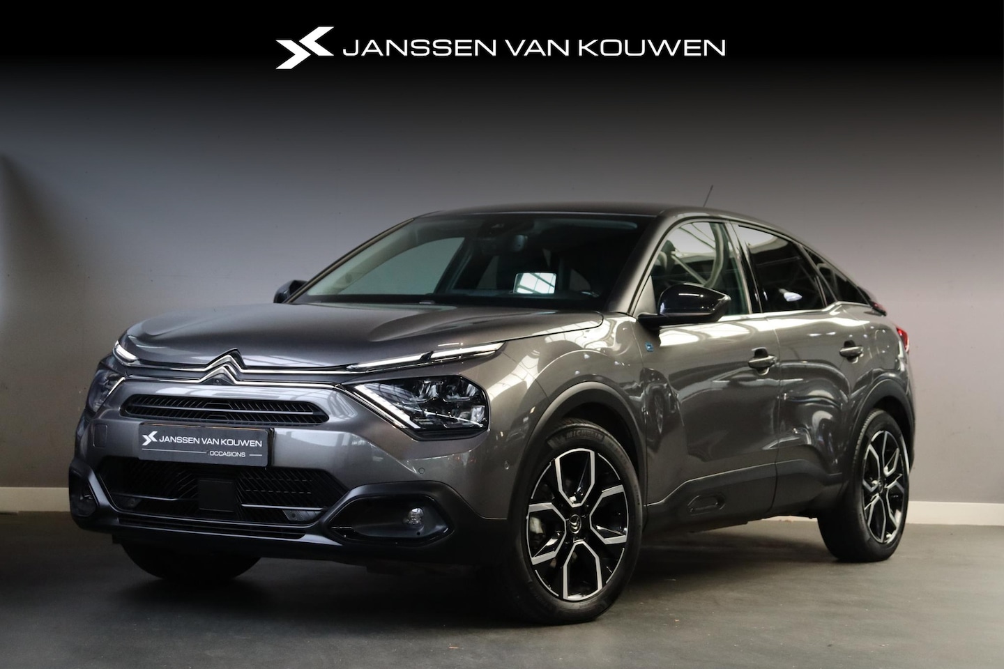 Citroën Ë-C4 - Shine 50 kWh SOH 91% / Navigatie / Carplay / Stoelverwarming / Leder / Head-Up Display - AutoWereld.nl