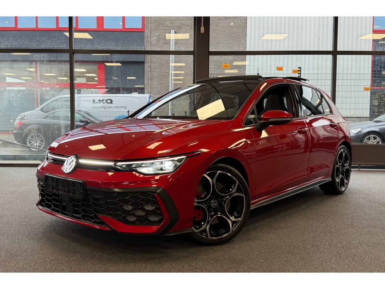 Volkswagen Golf - 2.0 TSI GTI I PANO I LMV Velgen I 1ste eigenaar I volledig dealer onderhouden - AutoWereld.nl