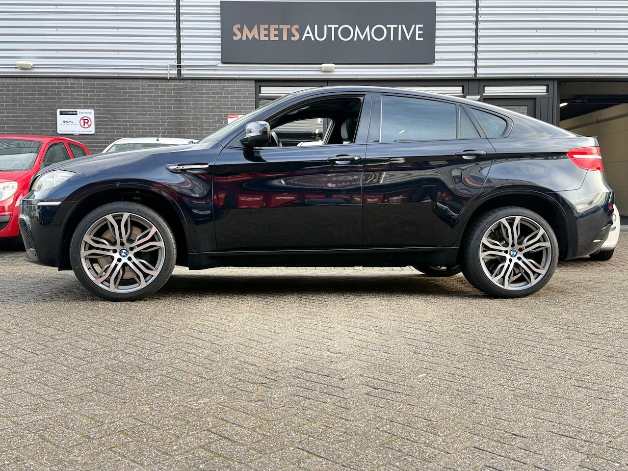 BMW X6 - 4.4i M Automaat.Navi,Achteruitrijcamera,Stoelverw,21'' wielen - AutoWereld.nl