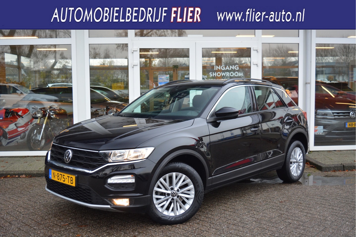 Volkswagen T-Roc - 1.0 111PK TSI Style | PDC V+A | Adaptive | Orig. NL | NAP | Lane Ass. - AutoWereld.nl