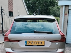 Volvo XC60 - 2.0 Recharge T6 AWD Ultra Dark Pano dak ,headup,trekhaak, harman cardon ,longrange Nederlandse auto.