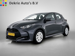 Toyota Yaris - 1.5 Hybrid Automaat Active / Navigatie / Airco-ecc./ Pdc+ Camera / Radio-multimedia / Apk