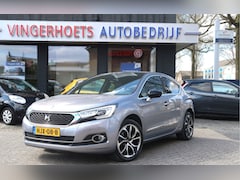DS 4 - 4 serie * Super Luxe * Navigatie * Start Button * Vierseizoenenbanden * Trekhaak * Achteru