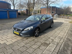 Volvo V40 - 1.6 D2 Summum Automaat Leder Cruise Navi