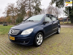 Mercedes-Benz B-klasse - 200 - Automaat - cruise control - airco - panoramadak