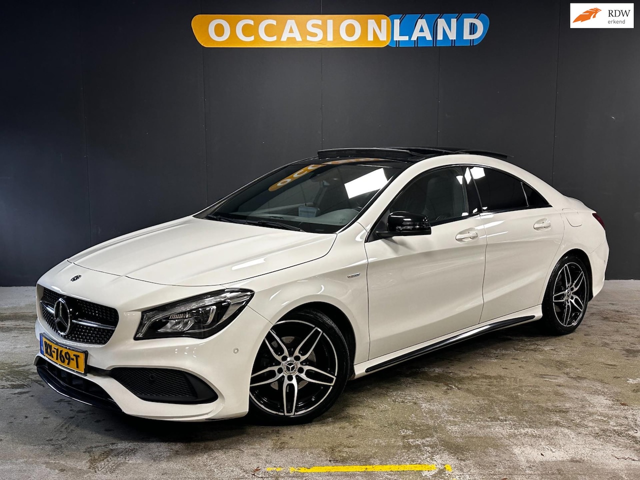 Mercedes-Benz CLA-Klasse - 200 Prestige|PANO|LED|CRUISE|STOELV|NAVI|BLUETOOTH|SFEER|KEYLESS|18INCH| - AutoWereld.nl