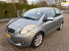 Toyota Yaris - 1.3 VVTi 5DRS Executive AC CRUISE LEDER NAVI
