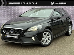Volvo V40 Cross Country - 2.5 T5 AWD Momentum | 5 CILINDER | Bi-Xenon | Trekhaak | Bluetooth | Navigatie | Memory |