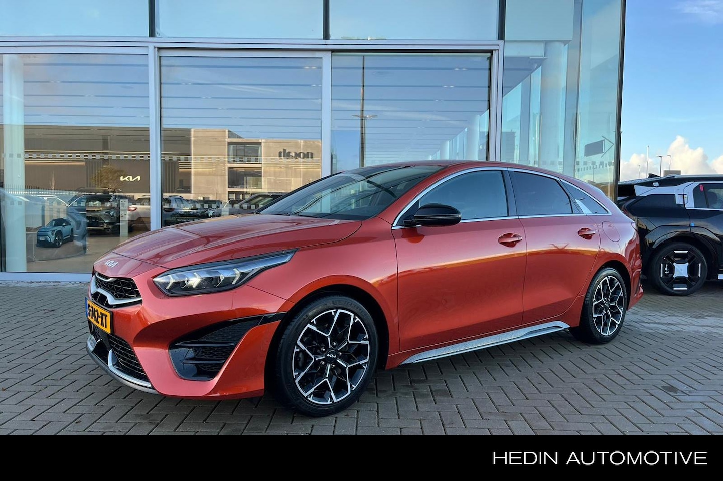 Kia Pro cee'd - 1.5 Turbo GT-Line Automaat | LED | Stoel en stuurverwarming | PDC Achter | Adaptive Cruise - AutoWereld.nl