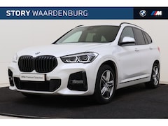 BMW X1 - sDrive18i M Sport Automaat / Sportstoelen / M Sportonderstel / Achteruitrijcamera / LED /