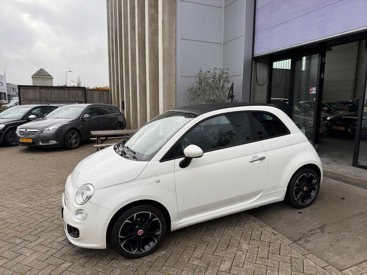Fiat 500 C - 1.2 Rock CABRIO! AUTOMAAT! INRUIL MOGELIJK! - AutoWereld.nl