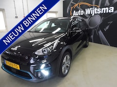 Kia e-Niro - DynamicLine 64 kWh 3 Fase S.O.H. 100% LED | Keyless | Stof\leer | LMV 17" | Camera | NL au