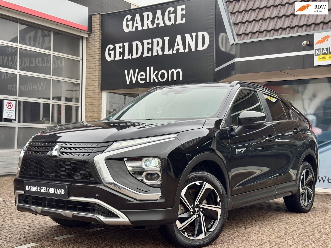 Mitsubishi Eclipse Cross - 2.4 PHEV Instyle | Bi-Xenon | Full-Led | Navi | Camera | Cruise | Apple/Android | Climate - AutoWereld.nl