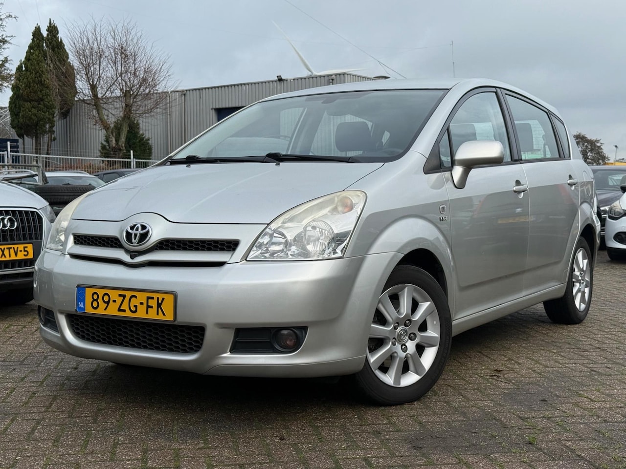 Toyota Corolla Verso - 1.8 VVT-i Executive 7p. 1.8 VVT-i Executive 7p. Automaat - AutoWereld.nl