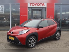 Toyota Aygo X - ENVY 5-DEURS CLIMA KEYLESS PARK-SENSOREN PRIVACY-GLASS 17"LMV CAMERA APPLE/ANDROID