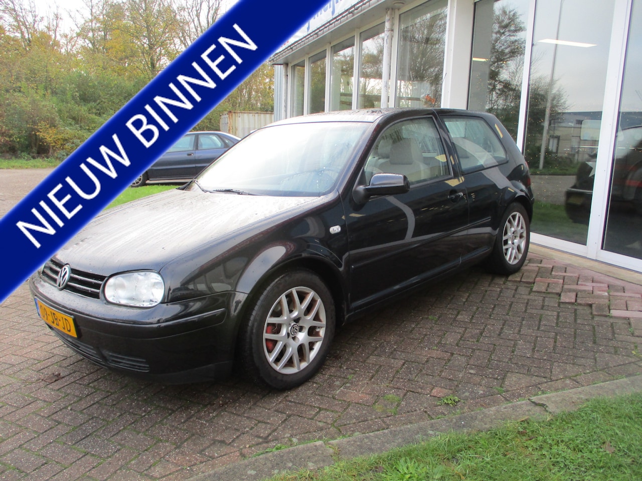 Volkswagen Golf - 2.3 V5 Highline 2.3 V5 Highline - AutoWereld.nl