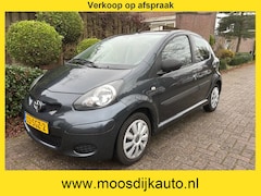 Toyota Aygo - 1.0-12V Cool Airco/ Orig NL auto/ 5 drs/ met NAP/ Nw-APK/ Voor bezichtiging bel 06-5322643
