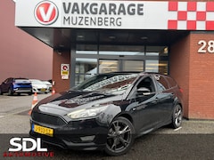 Ford Focus Wagon - 1.5 ST-Line 183 PK // NAVI // PDC // CRUISE // CLIMA // TREKHAAK // BLUETOOTH // STOELVERW