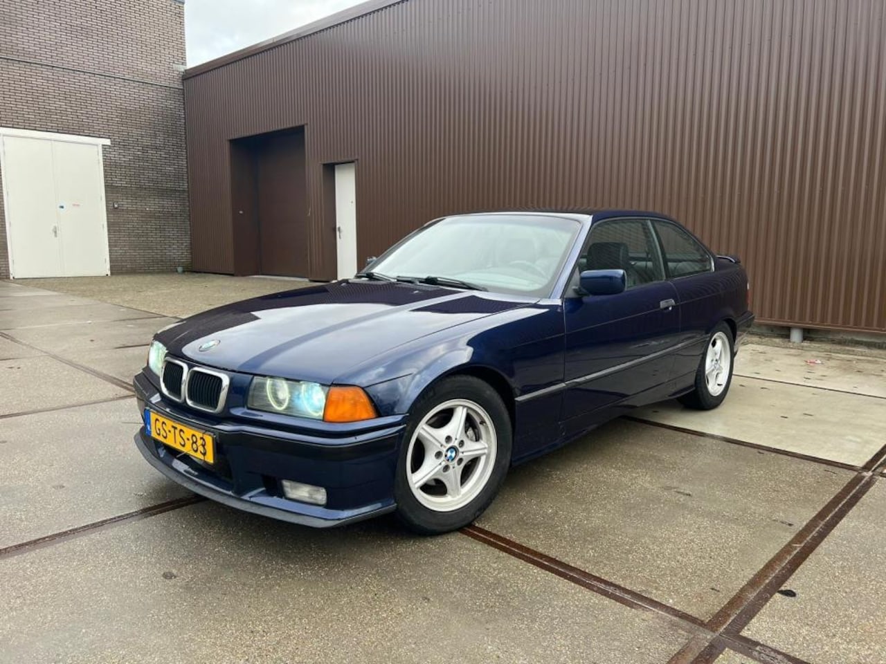 BMW 3-serie Coupé - 318iS 318iS - AutoWereld.nl