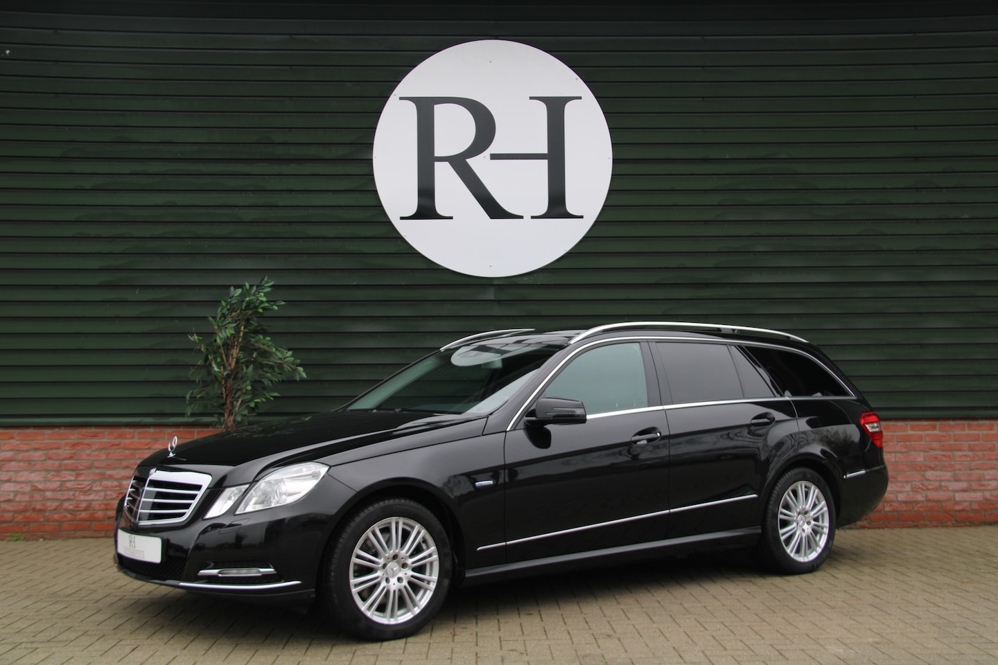 Mercedes-Benz E-klasse Estate - 350 CDI 4Matic Automaat Elegance 7zits - 1e eigenaar - 122dkm - Youngtimer! - AutoWereld.nl