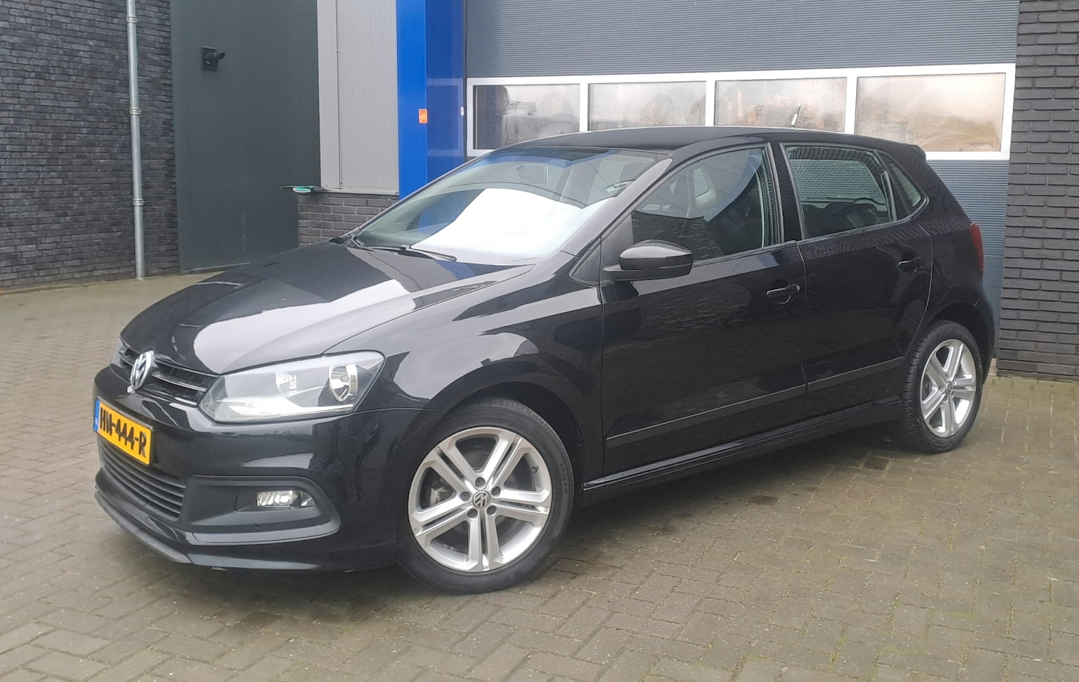 Volkswagen Polo - 1.2 Easyline R-line - AutoWereld.nl