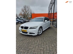 BMW 3-serie Touring - 320i High Executive