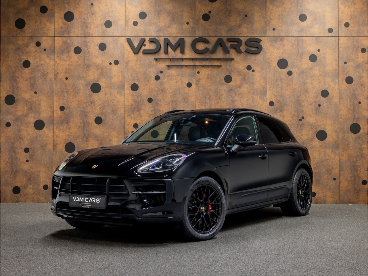 Porsche Macan - Turbo | Luchtvering | Pano | Sport Chrono | Camera | - AutoWereld.nl