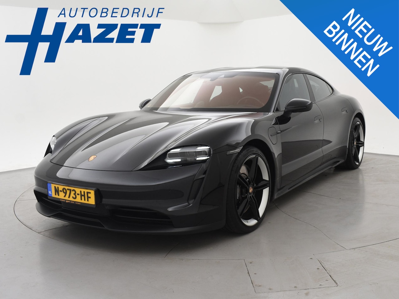 Porsche Taycan - 4S 490 PK PERFORMANCE 84 KWH + SPORT CHRONO | ACHTERASBESTURING | 21 INCH | SPORTSTOELEN - AutoWereld.nl