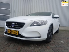 Volvo V40 - 2.0 D4 Summum Business - Start Niet