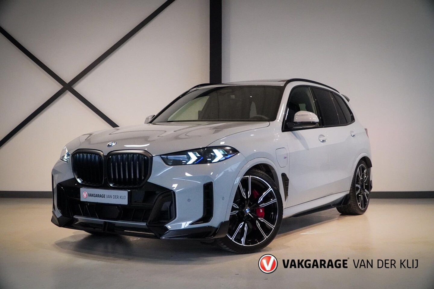 BMW X5 - XDrive50e M-Sport Pro | M-Performance | Panorama | Comfort Zetels | Driving Ass. Prof. | T - AutoWereld.nl