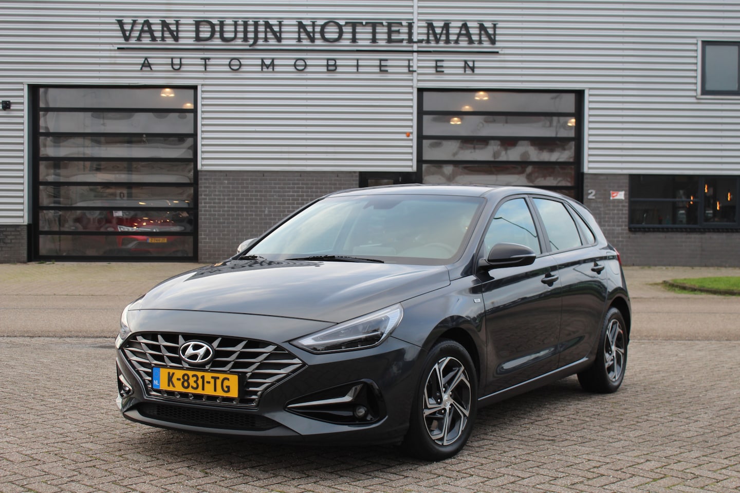 Hyundai i30 - 1.0 T-GDi MHEV Comfort Smart / Carplay / Camera / N.A.P. - AutoWereld.nl