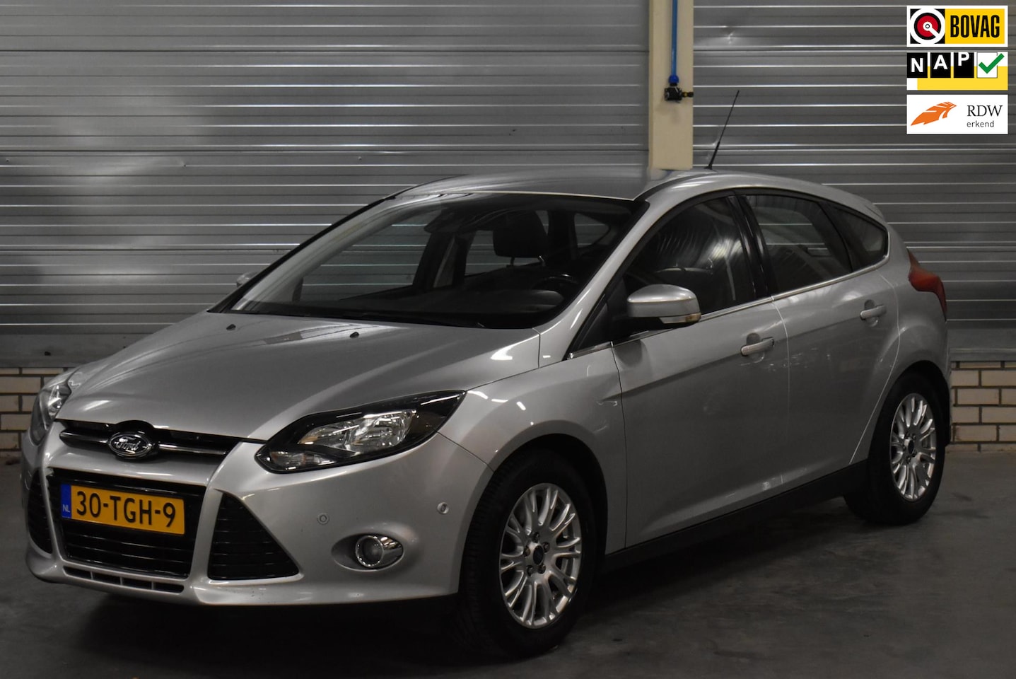 Ford Focus - 1.6 EcoBoost Titanium X-Pack + Navigatie|Bluetooth|Stoelverwarming|Parkeersensoren V+A|Tre - AutoWereld.nl