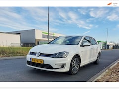 Volkswagen Golf - 1.4 TSI GTE