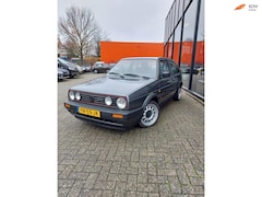 Volkswagen Golf - 1.8 GTI Inj