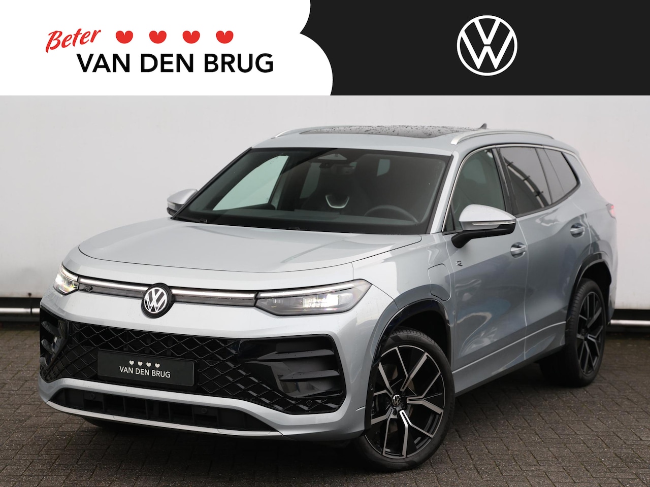Volkswagen Tayron - 1.5 eHybrid R-Line Edition 272PK | Panoramadak | Camera | Stoel/Stuurverwarming | Keyless - AutoWereld.nl