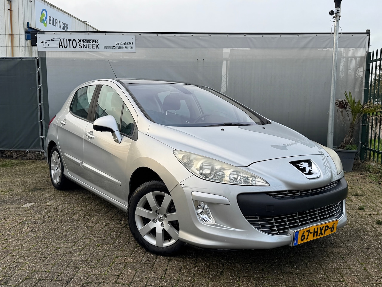 Peugeot 308 - 1.6 VTi XT - Clima - Cruise - Pano - APK 06-2026 - AutoWereld.nl