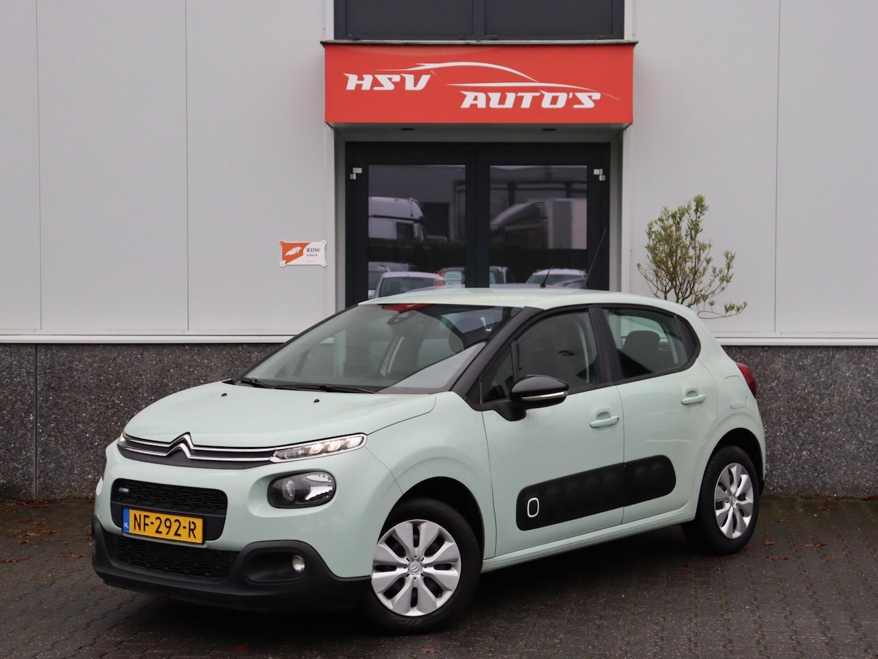 Citroën C3 - 1.2 PureTech Feel airco cruise 2e eig - AutoWereld.nl