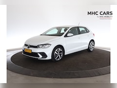 Volkswagen Polo - 1.0 TSI Life | App connect | PDC | 16'' | 27 t/m 31 dec eindejaarsshow