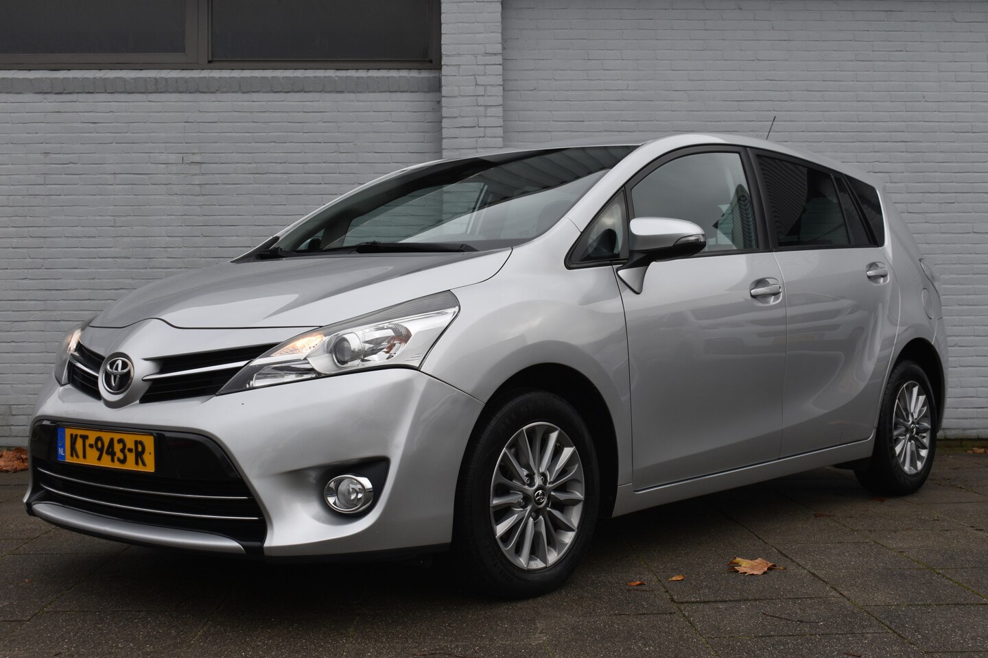 Toyota Verso - 1.8 VVT-i Aspiration 7p. Limited Automaat 147pk | Trekhaak | Achteruitrijcamera | Cruise c - AutoWereld.nl