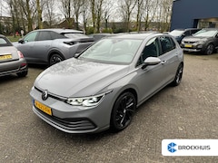 Volkswagen Golf - 1.5 eTSI Style | Achterbank in delen neerklapbaar | Apple Carplay/Android Auto|telefoonint