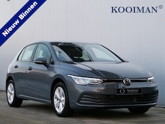 Volkswagen Golf - 1.0 eTSI Life Business 111 Pk Automaat Navigatie / Apple Carplay / DAB / Camera