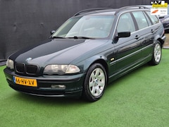 BMW 3-serie Touring - 320i LEDER AUTOMAAT NAP