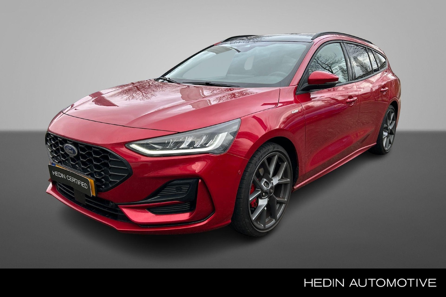 Ford Focus Wagon - 1.0 EcoBoost Hybrid 155pk ST Line X | Panoramadak | Driver Assistance | Winter Pack | 19" - AutoWereld.nl