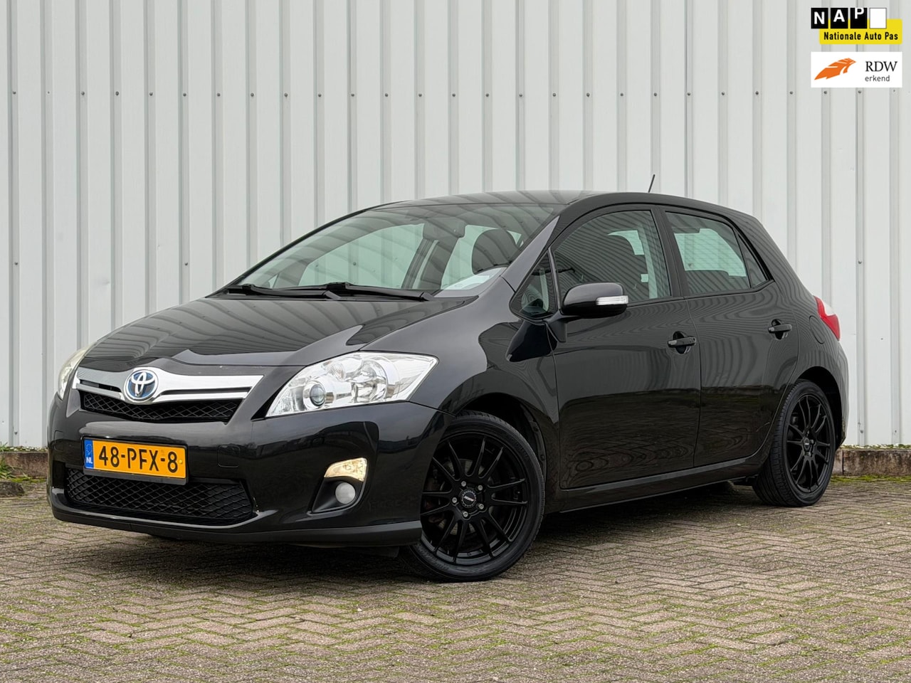 Toyota Auris - 1.8 Full Hybrid Dynamic|Camera|Trekhaak|Keyless|Cruise|Clima - AutoWereld.nl