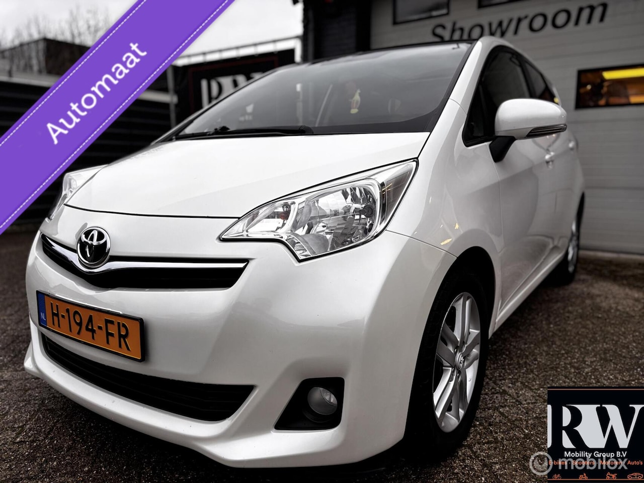 Toyota Verso S - 1.3 VVT-i Aspiration*PANO*NAVI*CRUISE*TREKHAAK - AutoWereld.nl