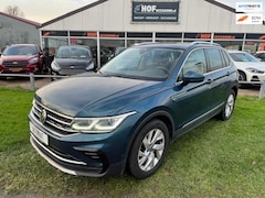 Volkswagen Tiguan - 1.5 TSI Life Business Elegance VIRTUAL COCKP./CARPLAY/TREKHAAK